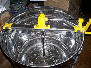 Stainless steel everywhere. Brilliant to behold. Easy to clean. Stainless steel everywhere. Brilliant to behold. Easy to clean.